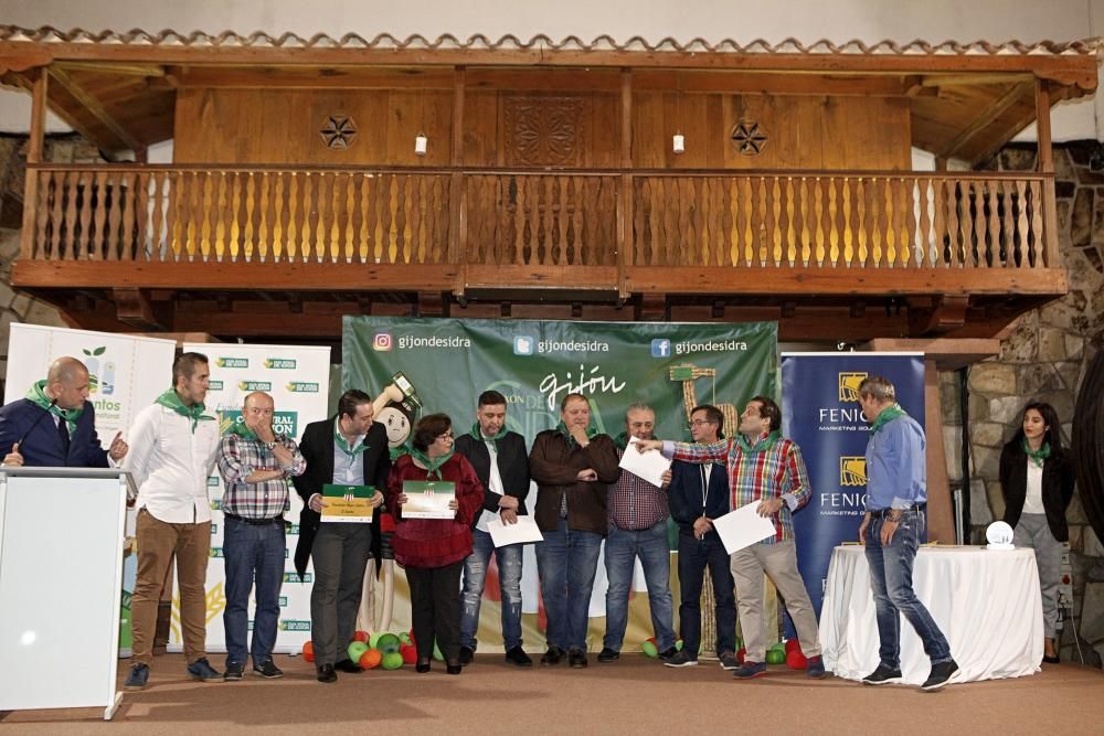 Gala de entrega de premios de "Gijón de sidra" en el Llagar de Castiello