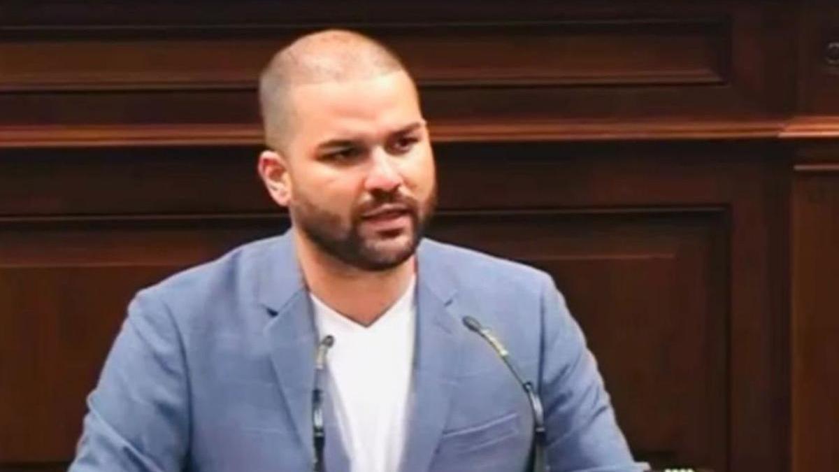 Jesús Machín, en una intervención en el Parlamento de Canarias. | | LP/DLP