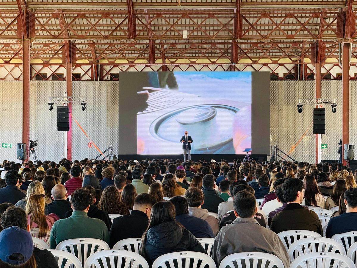 Más de 5.000 asistentes en la segunda edición de FOMOfest de Marina de Empresas.