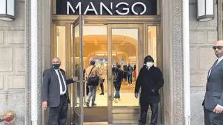 El outlet secreto de Mango en Barcelona: Prendas a partir de 10 euros