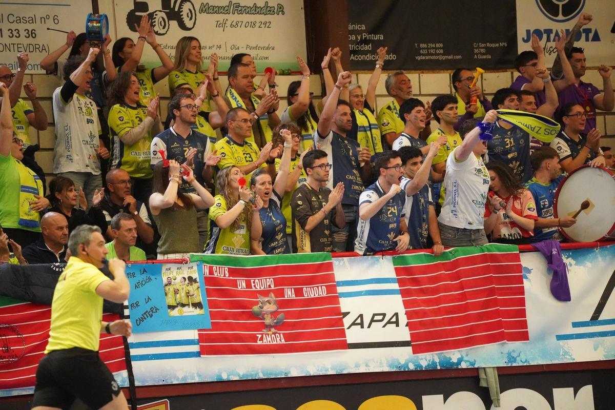 GALERÍA | Balonmano: Partido del BM Caja Rural Zamora contra el BM Romo