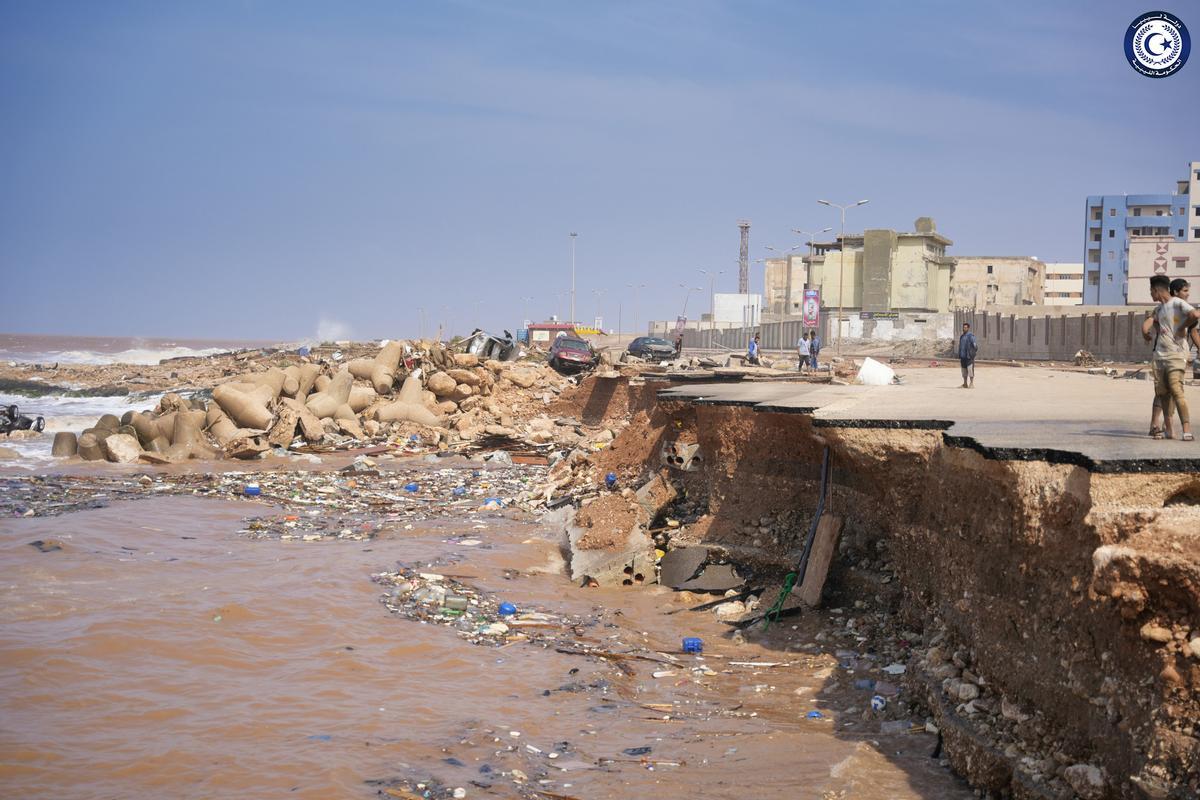 Daños materiales en la ciudad de Derna, en el este de Libia, a causa de las inundaciones provocadas por el paso de la tormenta 'Daniel'.
