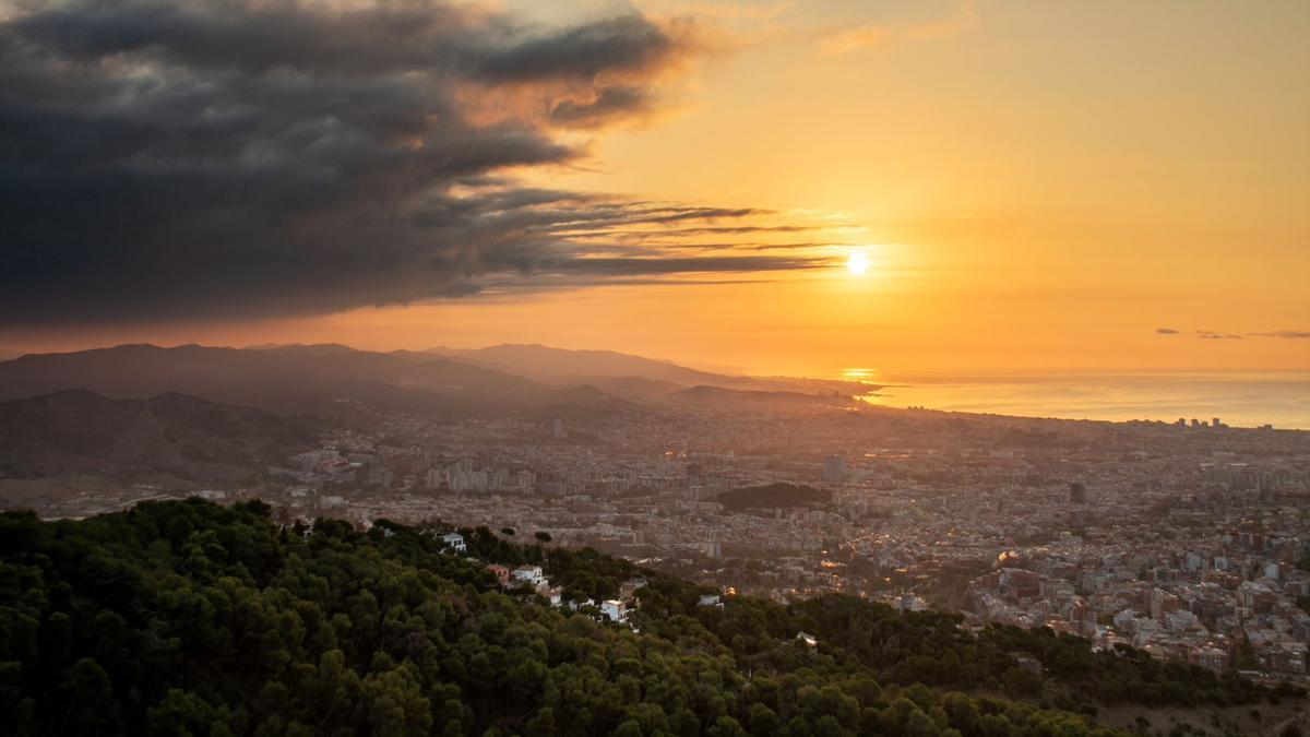 Amanecer en Barcelona. Amanecer en Barcelona.