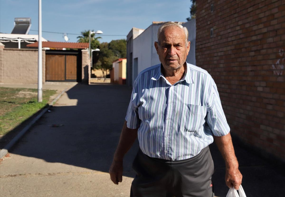 Francisco, vecino del barrio y antiguo trabajador de la fábrica.