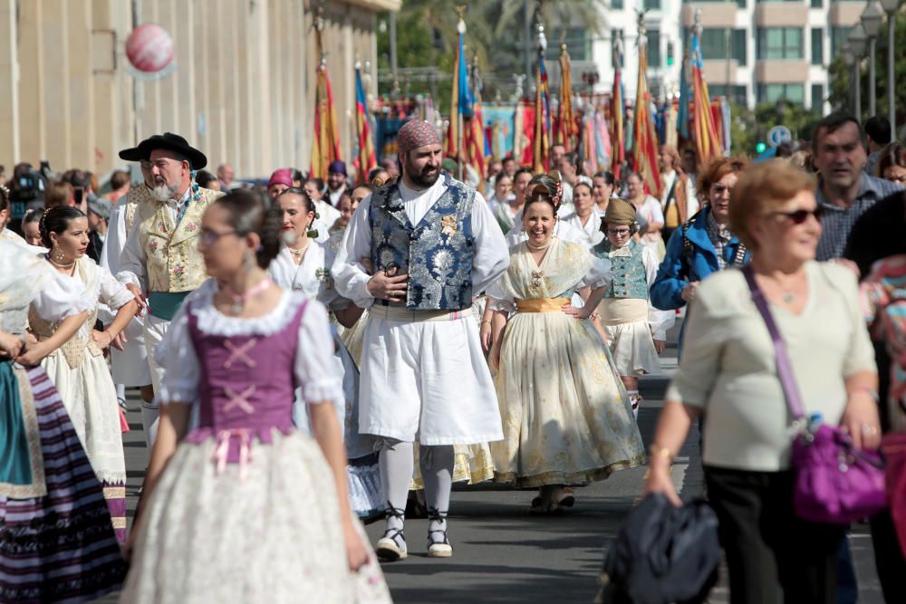 Homenaje a la Senyera de la agrupación de Fallas del Marítim