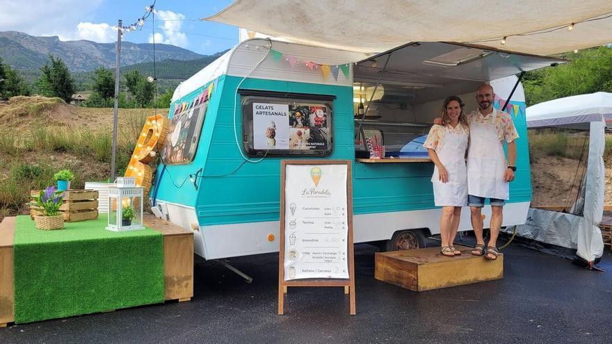 Una gelateria sobre rodes refresca l'estiu de Bagà