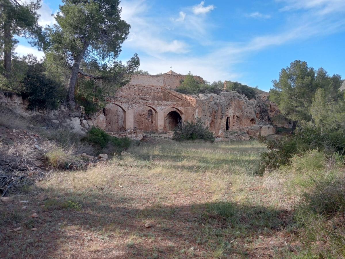 Cuevas de los primeros ermitaños que fundaron el convento de los Franciscanos en Chelva.