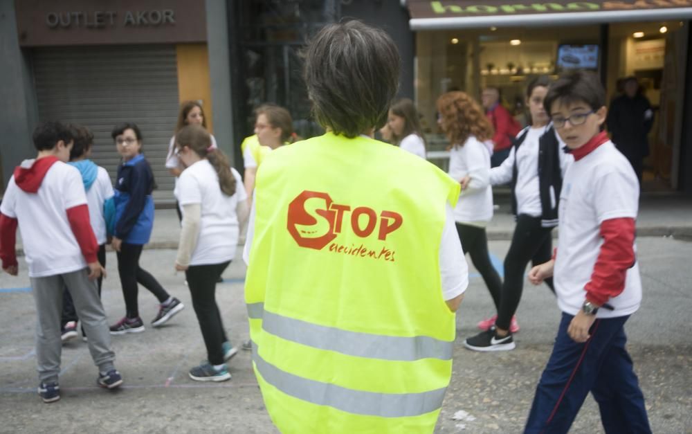 El concejal de Mobilidade Sostible, Daniel Díaz Grandío, visitó las actividades celebradas en la alcalde Marchesi.