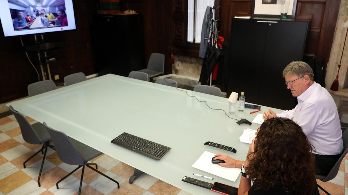 Puig participa por videoconferencia en la reunión del Cecopi.