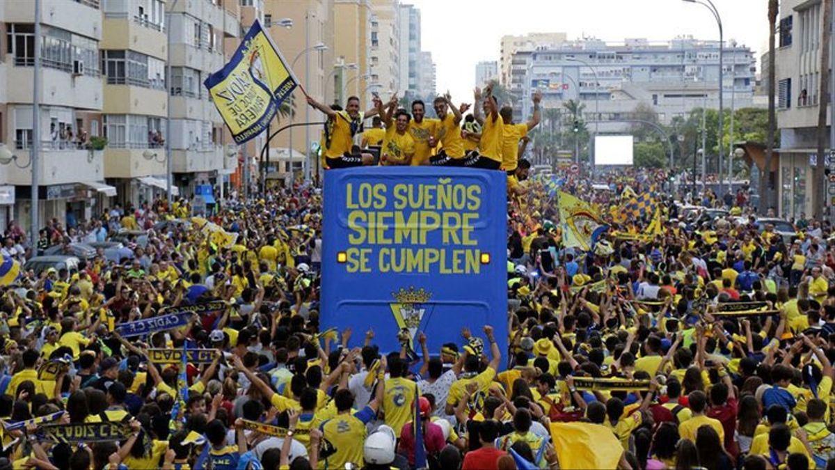 Celebración del ascenso del Cádiz en 2020.