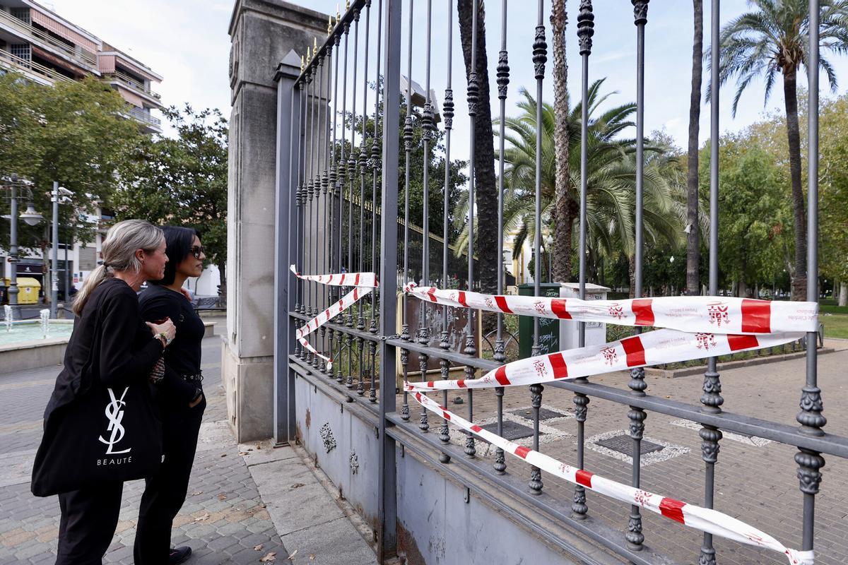 Parques y jardines cerrados en Córdoba por la borrasca 'Berenice' Parque de Colon