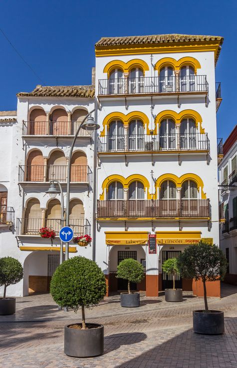 Casa histórica en la plaza de España, en Écija.
