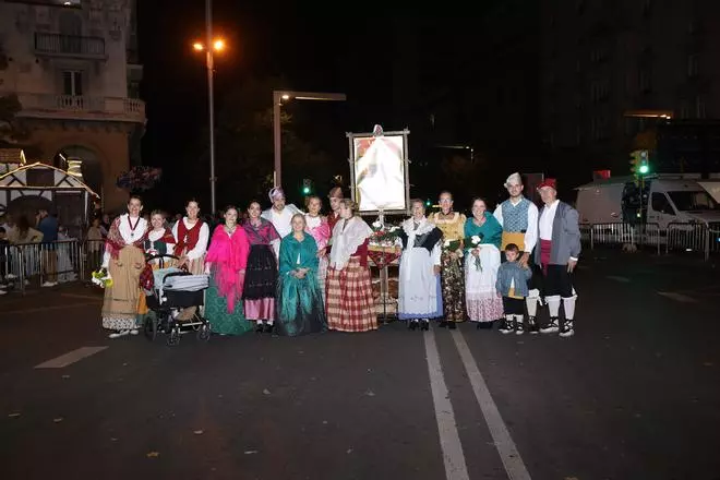 Busca la foto de tu grupo en la Ofrenda de Flores 2025 por la tarde (II)