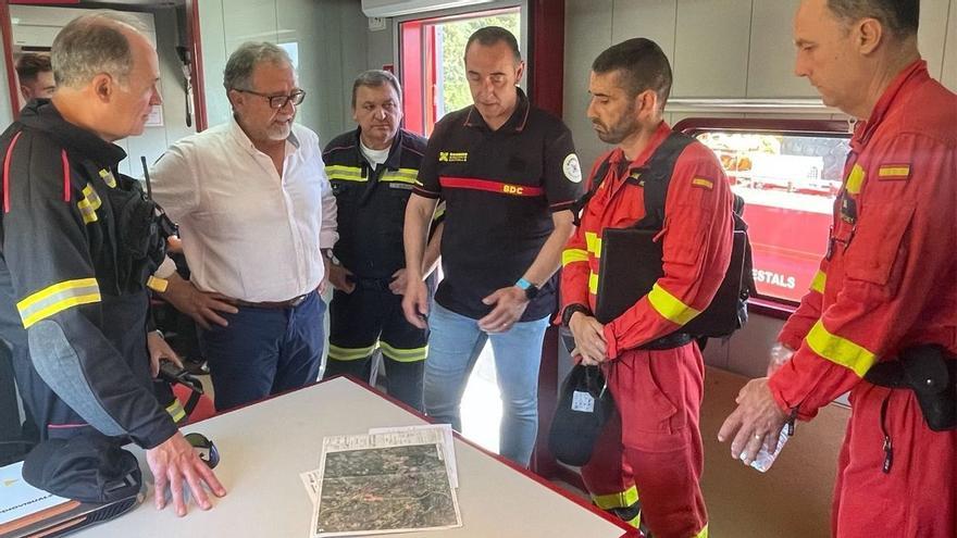 Los bomberos logran controlar el incendio que ha calcinado 150 hectáreas en Caudiel