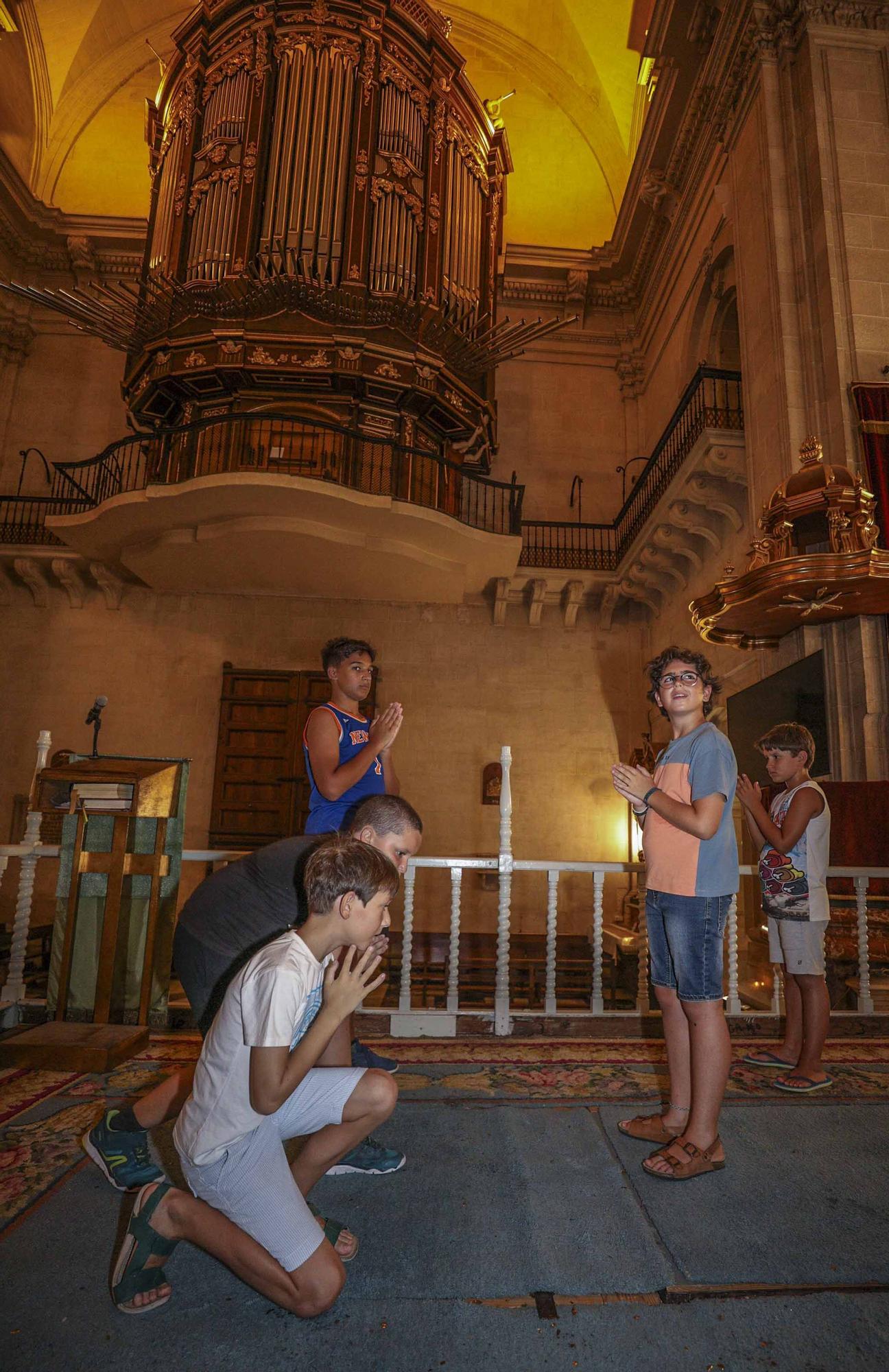 Arrancan los ensayos en Santa Maria para ultimar los detalles del Misteri d'Elx.