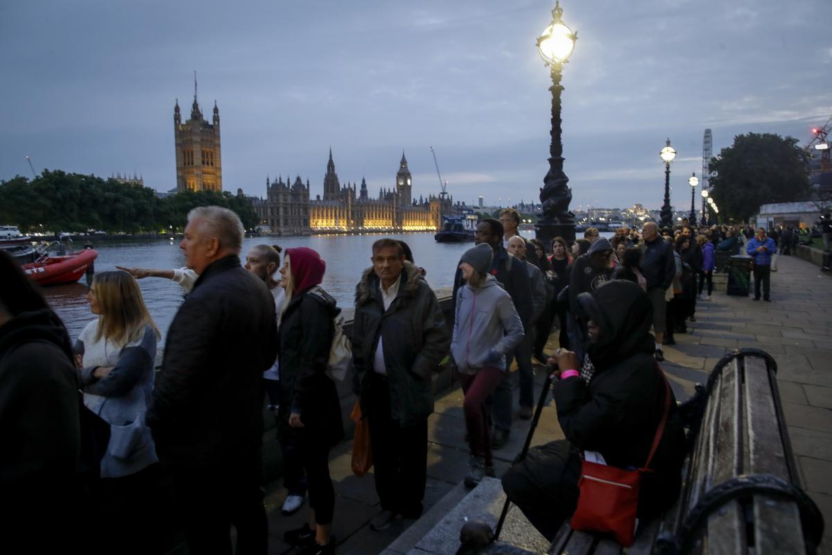 Colas en Londres para dar el último adiós a Isabel II