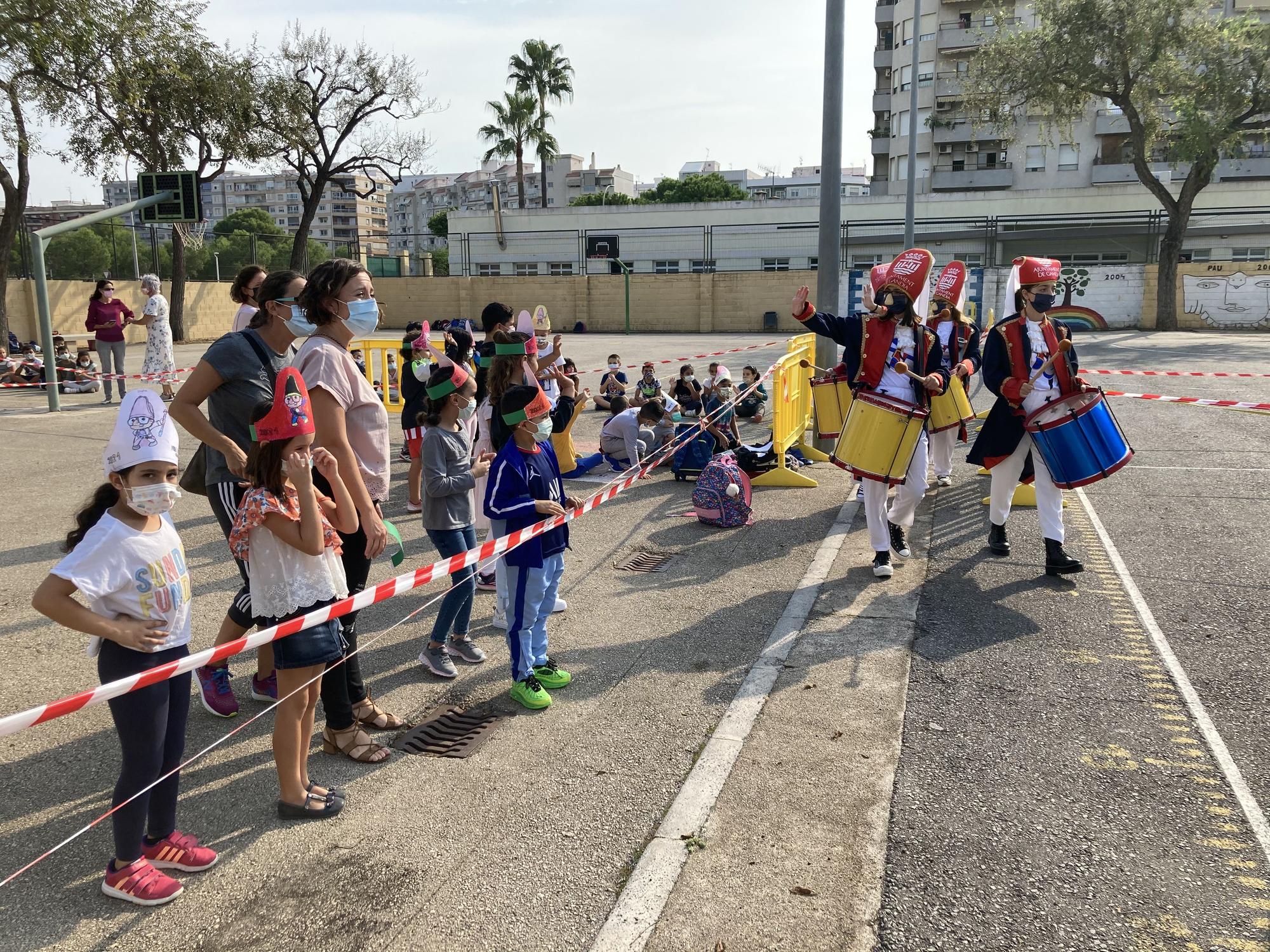 El Tio de la Porra de Gandia da la bienvenida a las fiestas