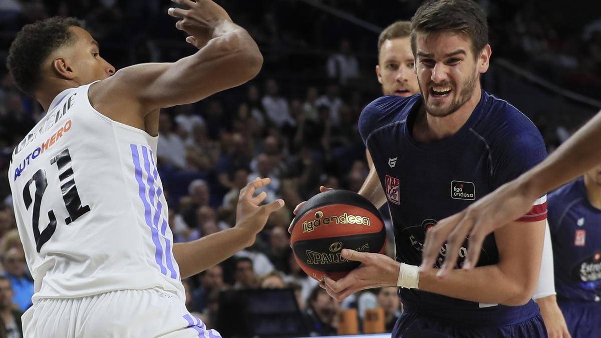 Real Madrid vs. Monbus Obradoiro.