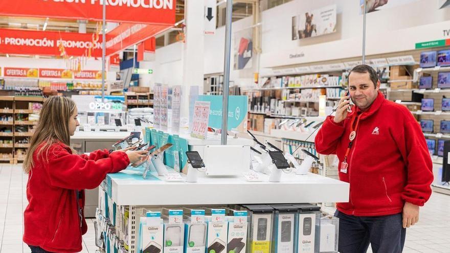 Alcampo busca 70 trabajadores en Galicia para la campaña de Navidad