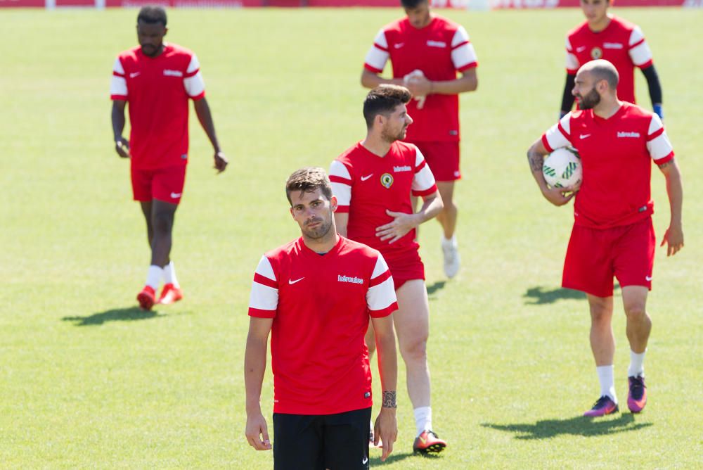 El Hércules realiza su último entrenamiento de la temporada