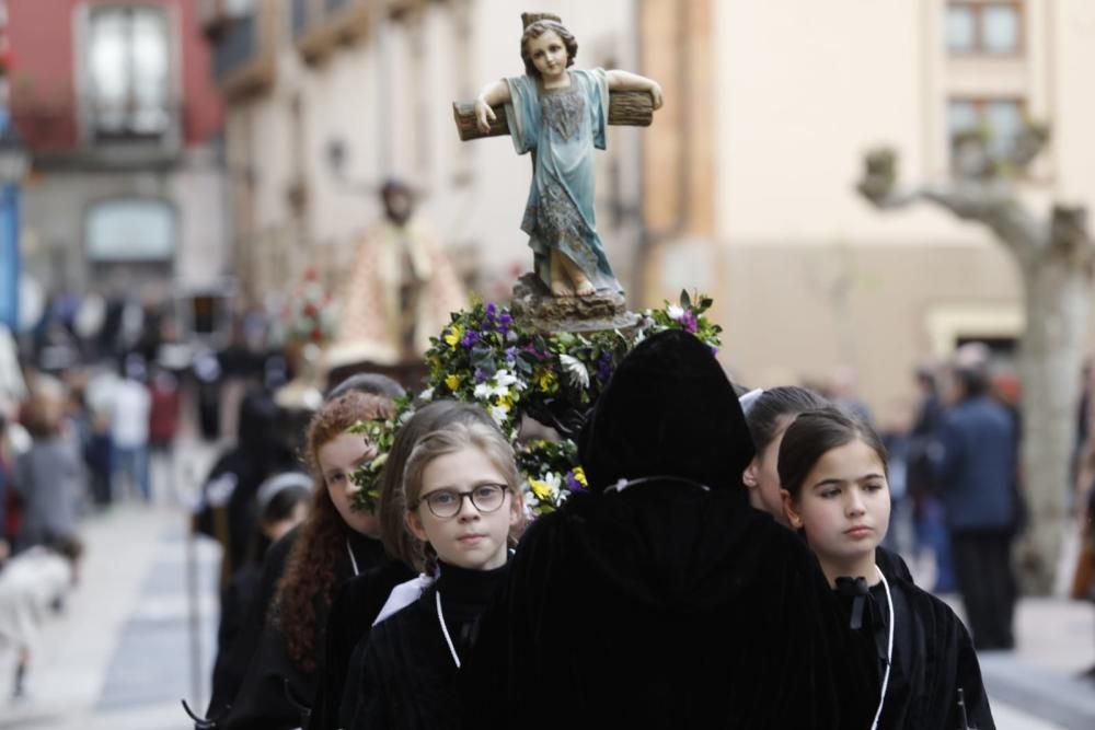 Procesión del Santo Entierro en Oviedo.