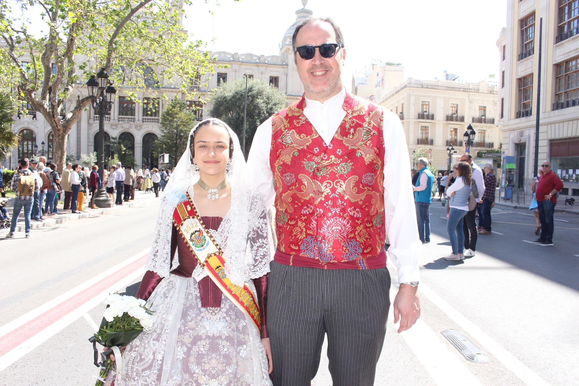 El desfile de falleras mayores en la Ofrenda a San Vicente Ferrer