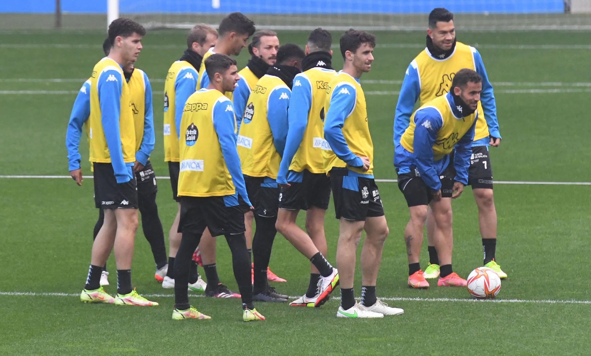 Último entrenamiento del Deportivo antes de medirse al Bilbao Athletic