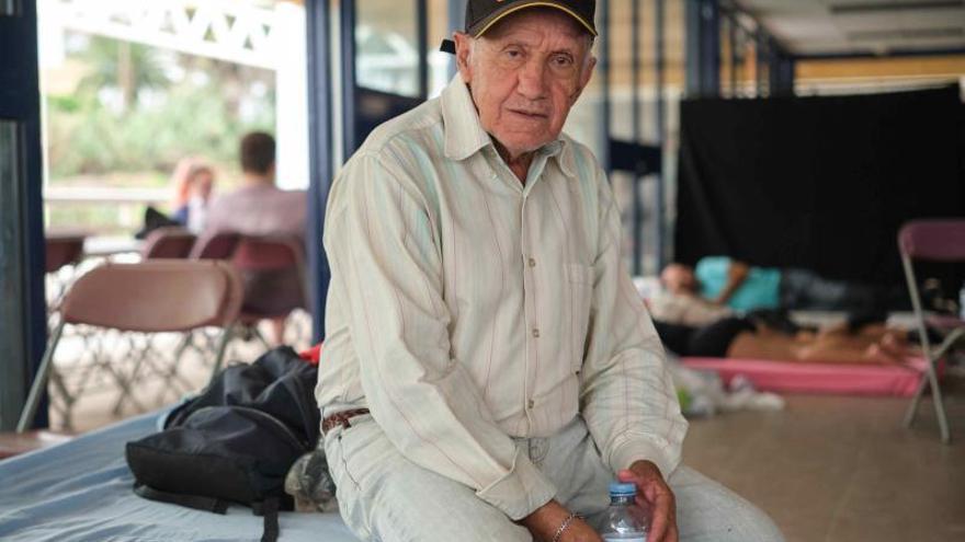 Los desalojados, marcados para siempre: «Mirabas hacia  arriba y veías el fuego enfrente  de las casas»