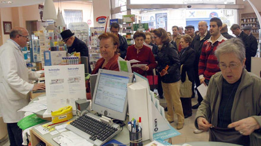 Los pensionistas han pagado en tres años 225 millones por el copago de medicamentos