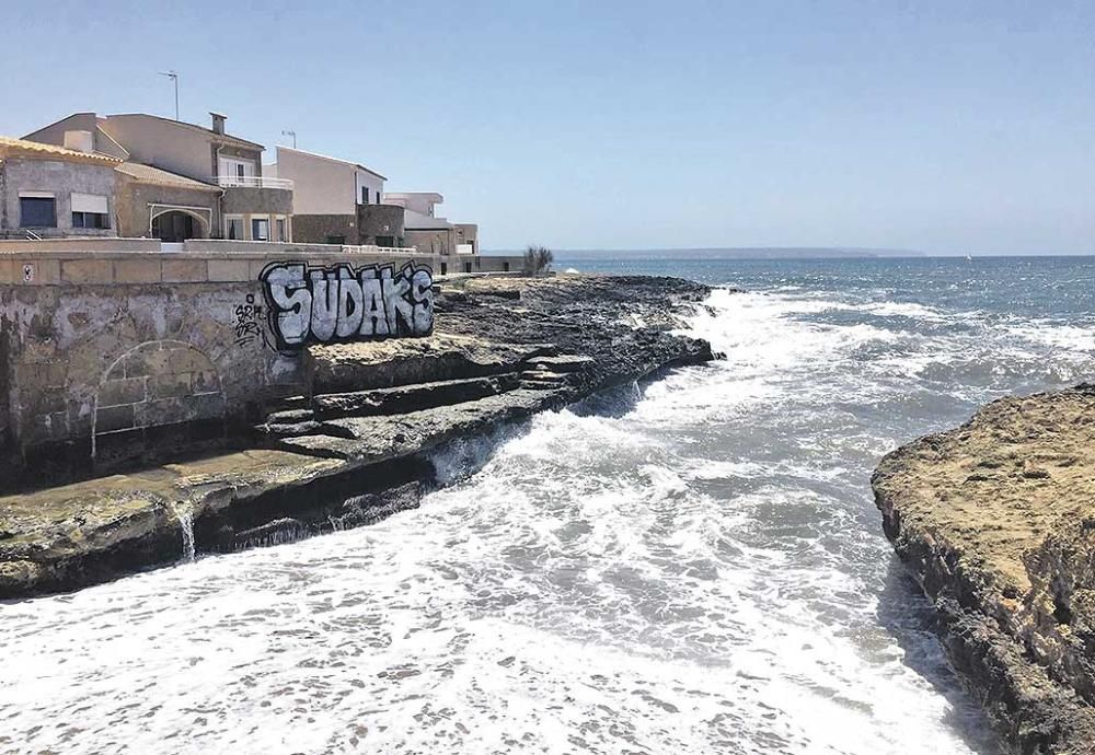 Nuevas pintadas vandálicas sobre el patrimonio de Palma