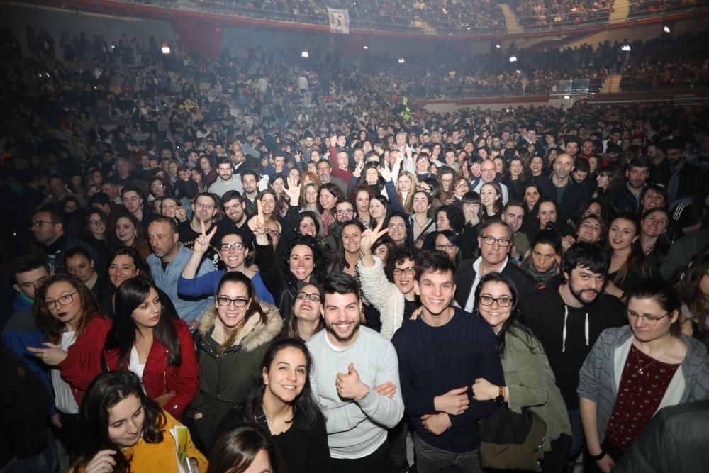 Fito y Fitipaldis llenan el Palacio de los Deportes de Gijón