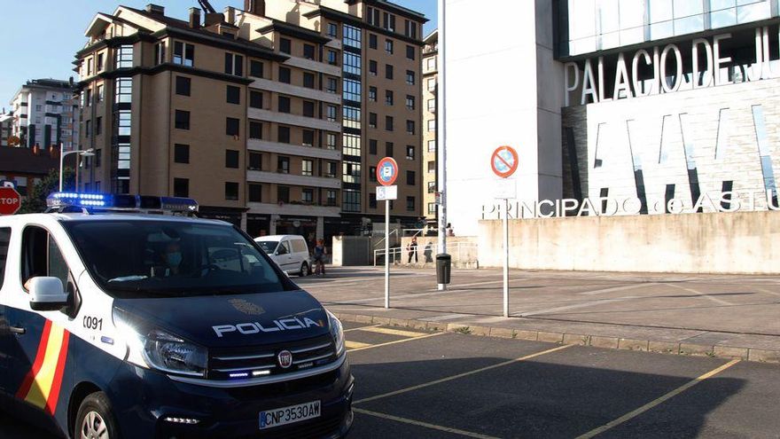 A prisión dos de los cuatro turistas acusados de violar a dos chicas en un alojamiento de Gijón