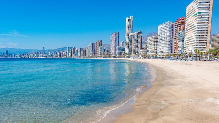 Benidorm, completamente vacío en Semana Santa.