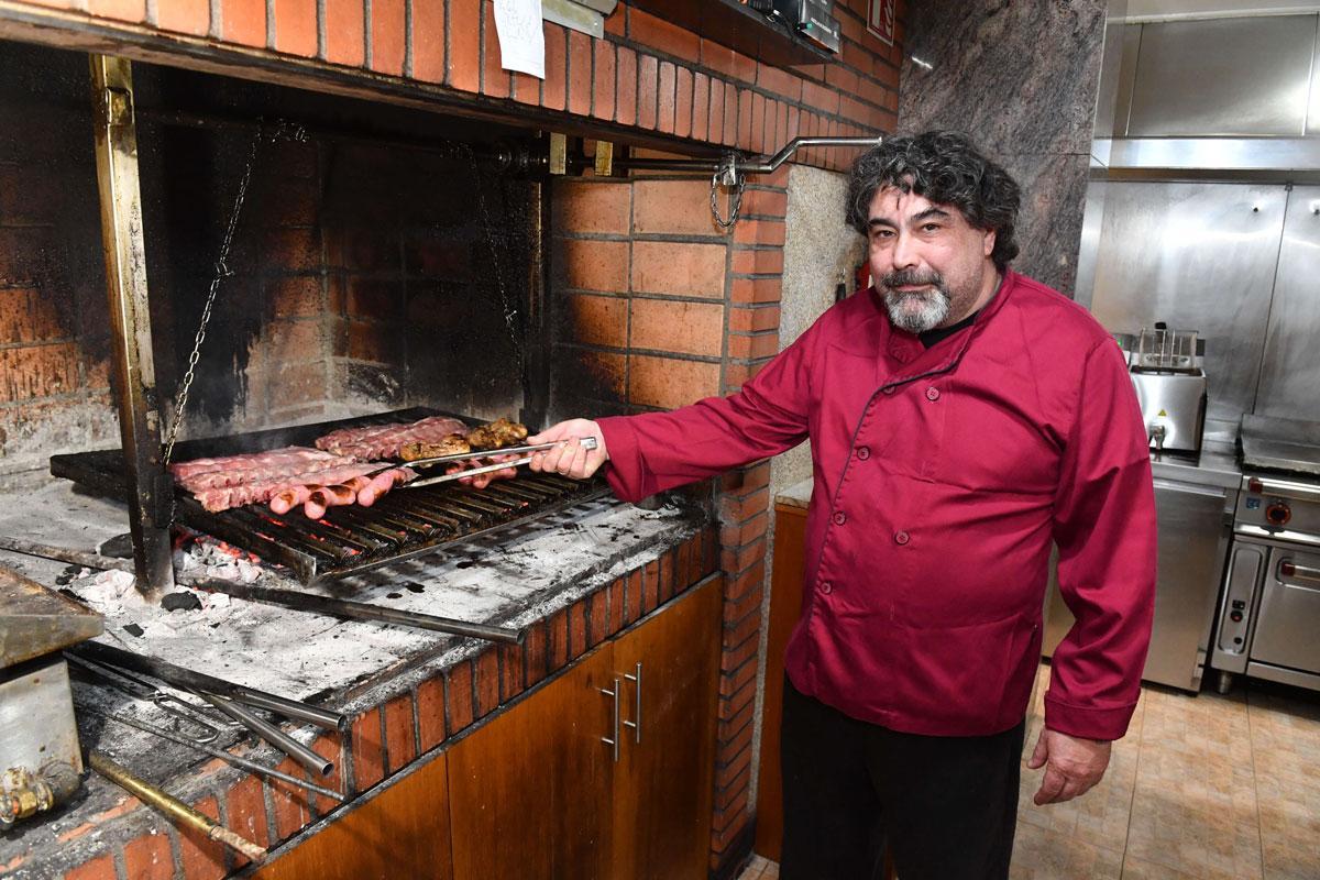 Víctor Fernández, propietario de O Garabullo.