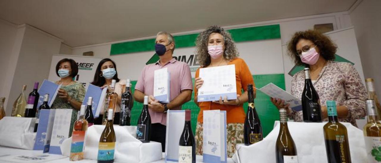 Presentación de las cartas de vinos ibicencos en la Pimeef | J.A.RIERA