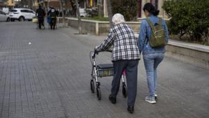 Pla del Govern per reduir un 30% l’espera de la dependència