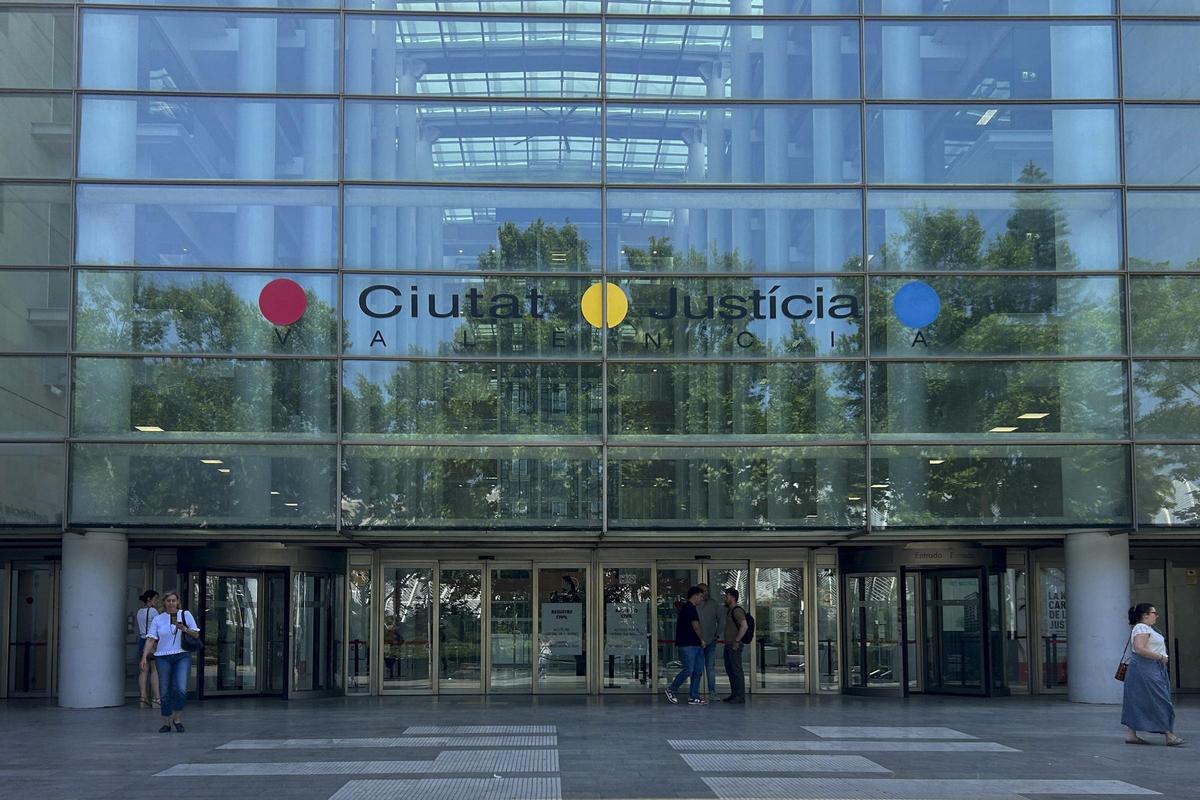 Vista general de la Ciudad de la Justicia de València.