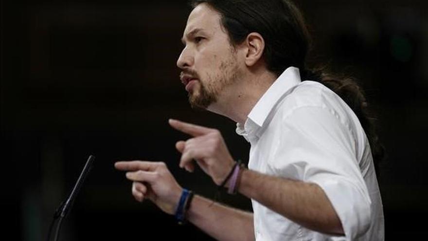 Iglesias pide a Sánchez que &quot;rectifique&quot; y &quot;deje de defender a los oligarcas&quot;