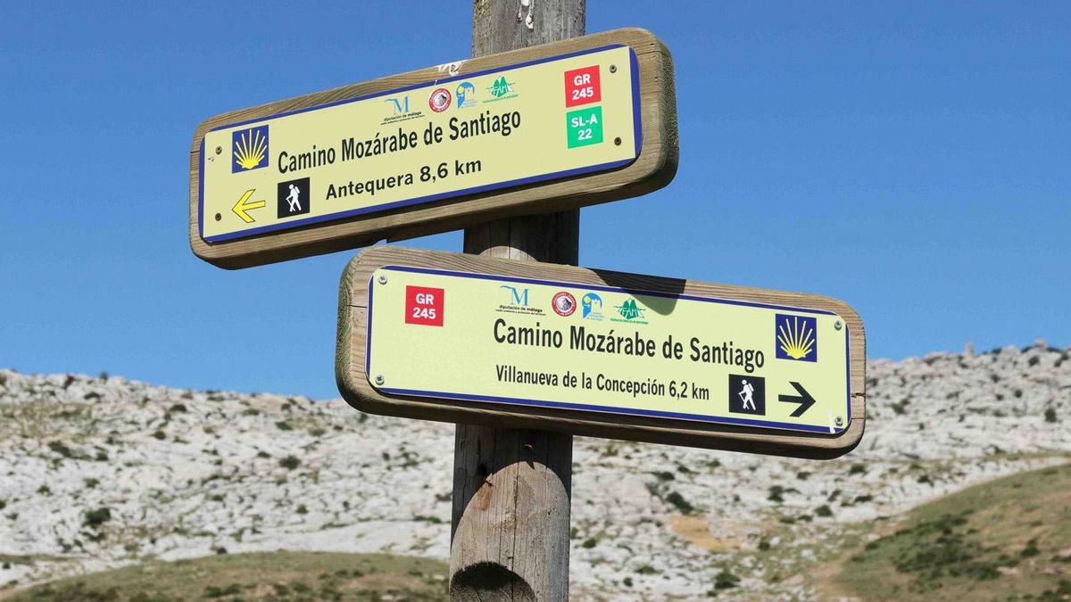 Señal de Camino Mozárabe, cercana al Torcal de Antequera