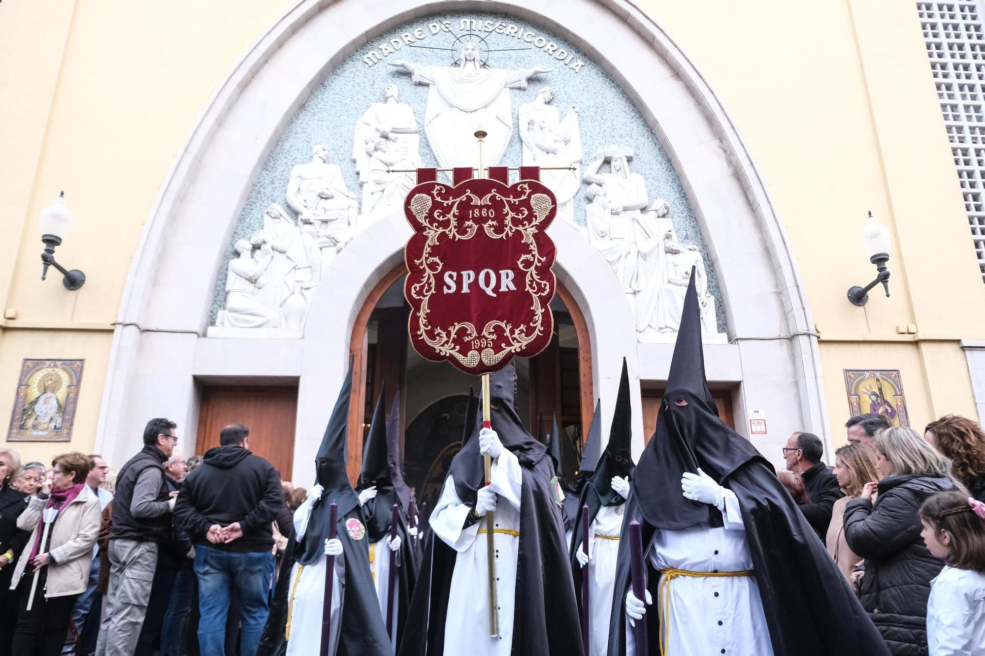 Así han sido las procesiones de la tarde de Domingo de Ramos en Alicante