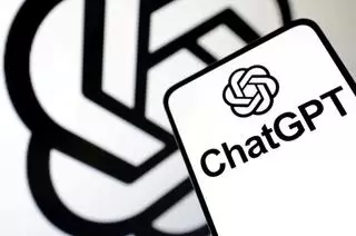 ChatGPT: un año del asombro que propulsó el desenfreno capitalista de la inteligencia artificial