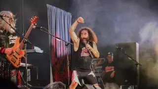 Los Mojinos Escozíos desatan la carcajada y el rock en Zamora