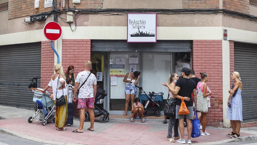 Las ONG de Alicante, tras las multas por repartir alimentos: “Vamos a seguir ayudando a quien lo necesita”