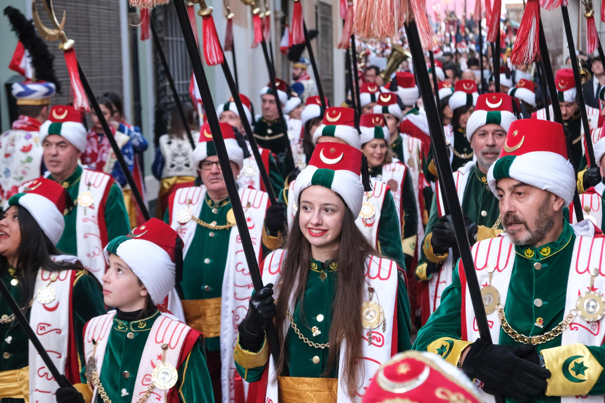 Así ha sido La Entrada en la vuelta de las fiestas de Moros y Cristianos de Sax