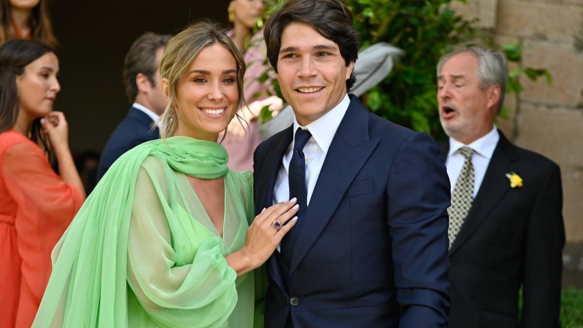 María Pombo y Pablo Castellanos en la boda de Lucía Pombo y Álvaro López Huerta