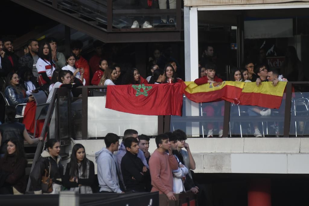 El Zig Zag, abarrotado para seguir el partido de España - Marruecos este martes