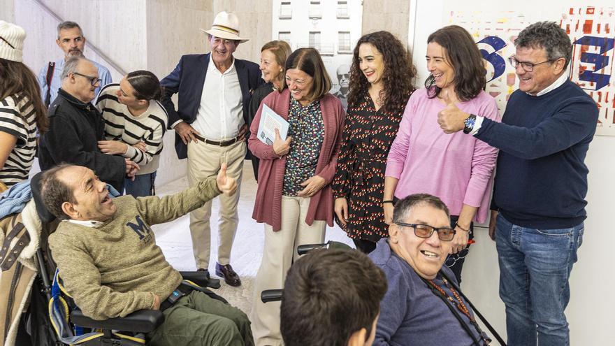 Toni Cabot presenta el libro &quot;Las gafas de papá&quot;