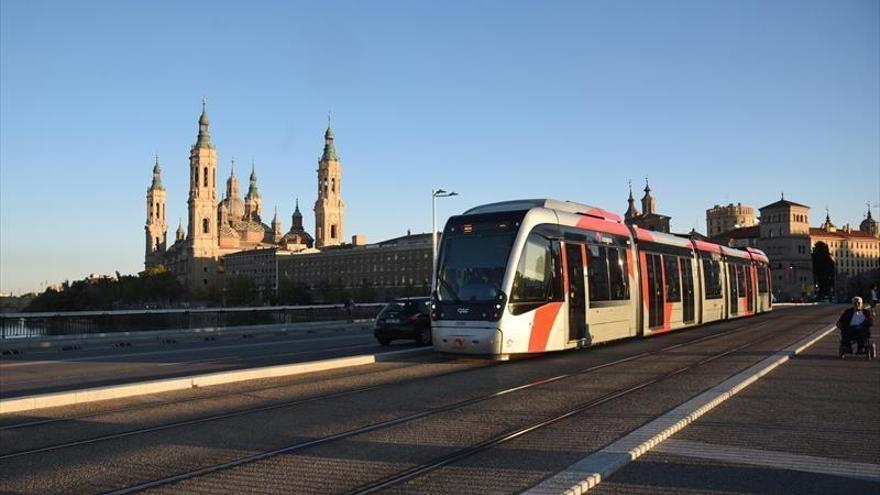 El Gobierno de Zaragoza desiste en el recurso por la deuda del tranvía