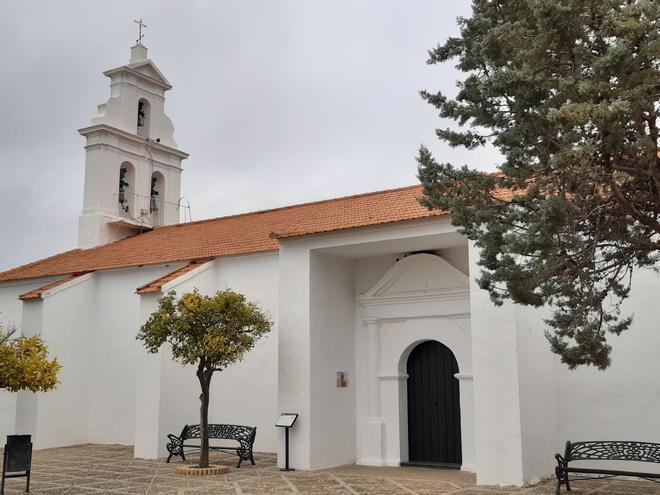 La iglesia del pueblo es uno de los edificios más representativos.