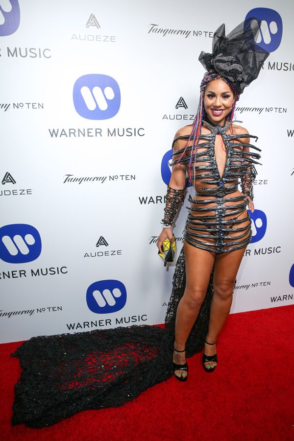 Joy Villa en la fiesta de Warner Music Group tras los Grammy